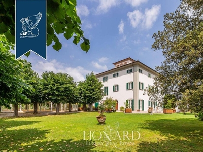 Prestigiosa villa di 1500 mq in vendita, Quarrata, Toscana