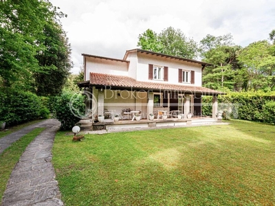 Prestigiosa villa di 170 mq in vendita, Via Stradella, 17, Massa, Toscana