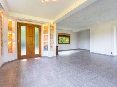 Prestigiosa villa di 200 mq in vendita, Via Visconti, 30, Agrate Conturbia, Piemonte