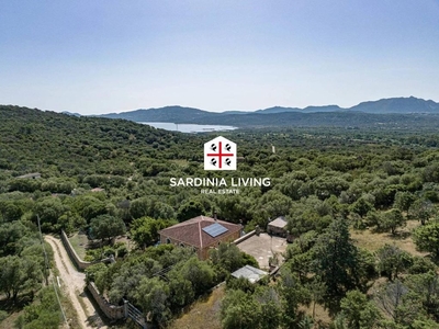 Prestigiosa villa di 238 mq in vendita via degli Orti, Olbia, Sardegna