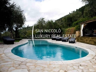 Prestigiosa villa di 240 mq in vendita Via Regnalla, Pietrasanta, Toscana