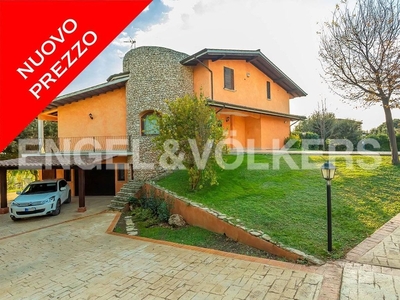 Prestigiosa villa di 243 mq in vendita, Via Colle dell'Uliveto, Cerveteri, Lazio
