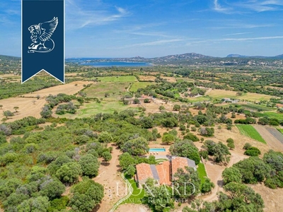 Prestigiosa villa di 280 mq in vendita Olbia, Sardegna