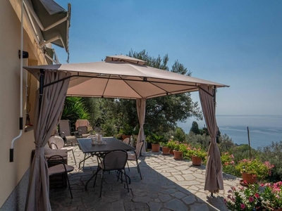 Prestigiosa villa di 290 mq in vendita, san rocchino, Genova, Liguria