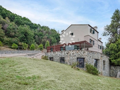 Prestigiosa villa di 324 mq in vendita Via Laviosa, Genova, Liguria