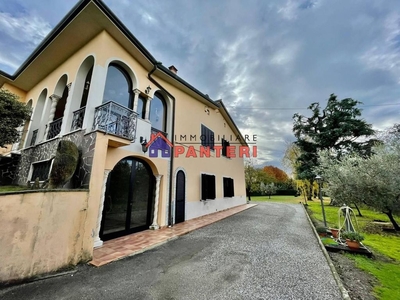 Prestigiosa villa di 370 mq in vendita Via Sant'Andrea in Caprile, 310, Capannori, Toscana