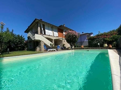 Prestigiosa villa di 387 mq in vendita Via Venezia, 9, Gussago, Brescia, Lombardia