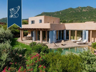 Prestigiosa villa di 390 mq in vendita, Villa San Pietro, Sardegna