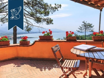 Prestigiosa villa di 400 mq in vendita, Ameglia, Liguria