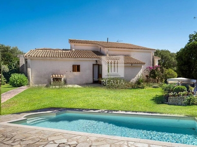 Prestigiosa villa di 400 mq in vendita, Via del Faro, Olbia, Sardegna