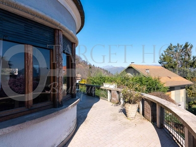 Prestigiosa villa di 410 mq in vendita Via per Someraro, Stresa, Piemonte