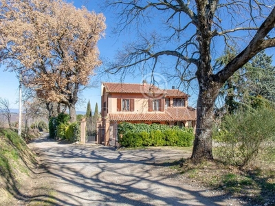 Prestigiosa villa di 420 mq in vendita, Città della Pieve, Italia