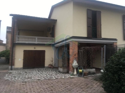 Prestigiosa villa di 420 mq in vendita, Via gramsci, 27, Guardamiglio, Lombardia