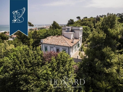 Prestigiosa villa di 450 mq in vendita, Fano, Marche