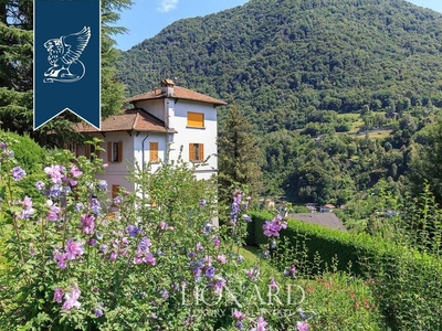 Prestigiosa villa di 550 mq in vendita, Dizzasco, Italia