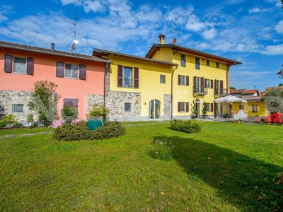 Prestigiosa villa di 550 mq in vendita Via Visconti, 11, Agrate Conturbia, Piemonte