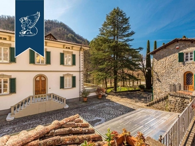 Prestigiosa villa di 800 mq in vendita Bagni di Lucca, Italia