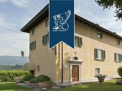 Prestigiosa villa di 800 mq in vendita Capannori, Toscana