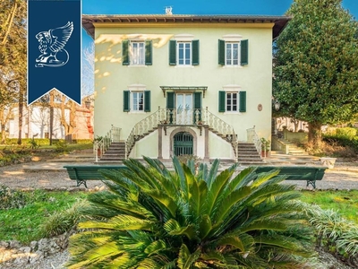 Prestigiosa villa di 800 mq in vendita, Lucca, Toscana