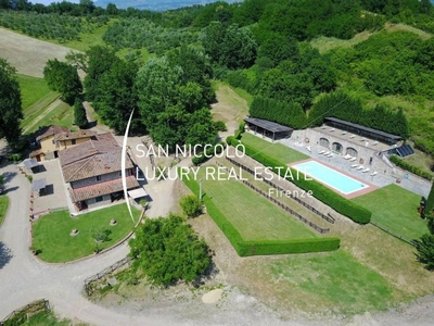 Prestigiosa villa di 900 mq in vendita, MATASSINO, Reggello, Firenze, Toscana