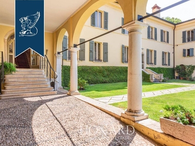 Prestigiosa villa in vendita Brescia, Italia