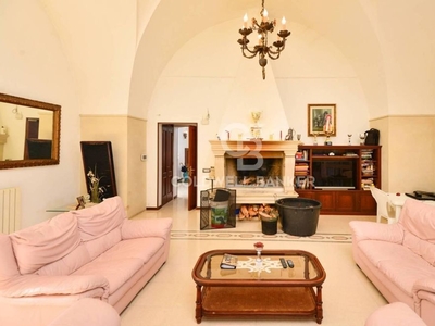 Prestigiosa villa in vendita Contrada Piscopo, Cutrofiano, Puglia
