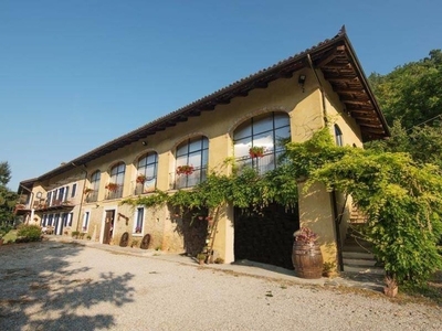 Prestigiosa villa in vendita Sinio, Italia
