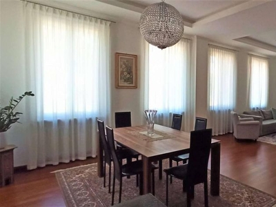 Prestigiosa villa in vendita via Adelaide Ristori, Gorizia, Friuli Venezia Giulia