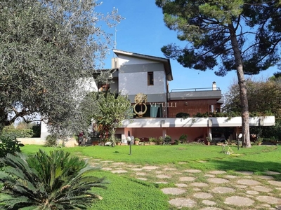 Prestigiosa villa in vendita Via Bitritto, 114/C, Bari, Puglia