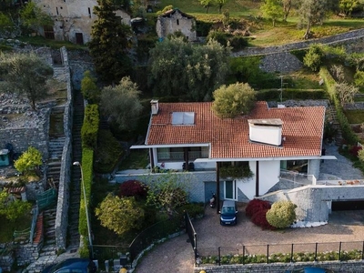 Prestigiosa villa in vendita Via degli Ulivi, Sala Comacina, Como, Lombardia