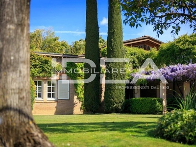 Prestigiosa villa in vendita Via del Parco della Rimembranza, Lucca, Toscana