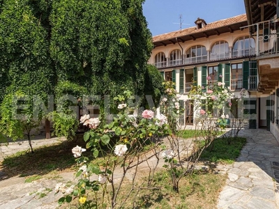 Prestigiosa villa in vendita Via Giuseppe Frua, Madonna del Sasso, Verbano-Cusio-Ossola, Piemonte