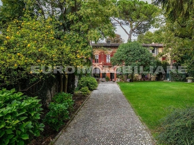 Prestigiosa Villetta a Schiera di 758 mq in vendita via Cesare Battisti, 56, Bovezzo, Brescia, Lombardia