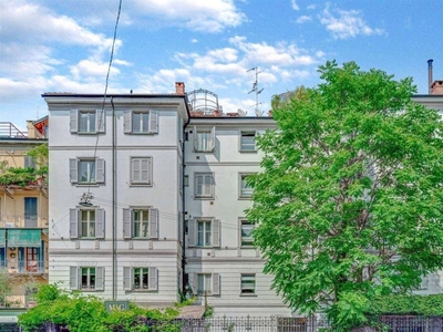 Prestigioso appartamento di 124 m² in vendita Via Edmondo De Amicis, Milano, Lombardia