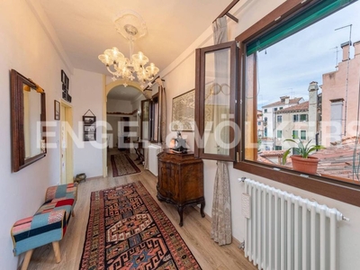 Prestigioso appartamento di 140 m² in vendita Corte Muazzo, Venezia, Veneto