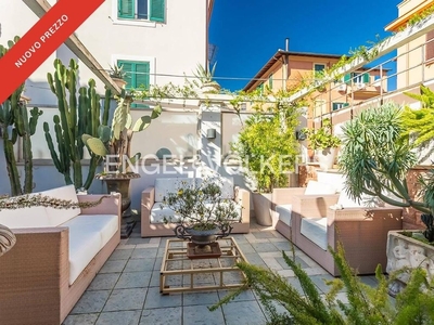 Prestigioso appartamento di 141 m² in vendita Via della Collina Volpi, Roma, Lazio