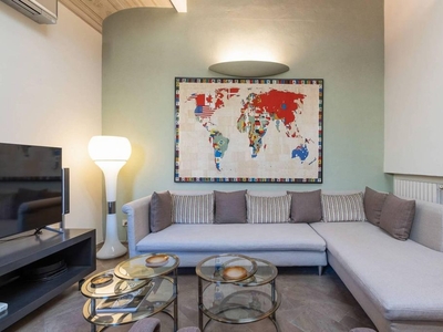 Prestigioso appartamento di 160 m² in affitto Firenze, Toscana