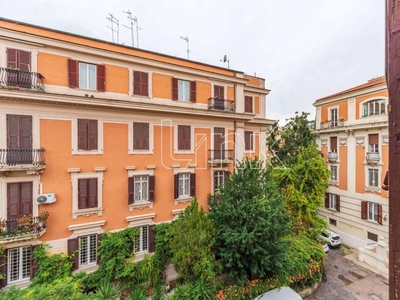 Prestigioso appartamento di 210 m² in vendita via Giovan Battista de Rossi, Roma, Lazio