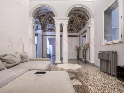 Prestigioso appartamento di 600 m² in vendita Firenze, Italia