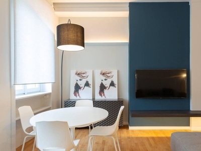 Prestigioso appartamento di 71 m² in vendita Corso Venezia, 8, Milano, Lombardia
