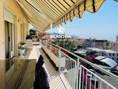 Prestigioso appartamento in vendita Sanremo, Italia