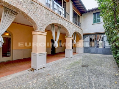 Prestigioso appartamento in vendita Via Giuseppe Nicolini, 4, Brescia, Lombardia
