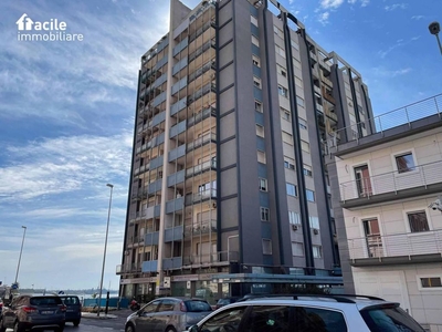 Prestigioso appartamento in vendita Viale Virgilio, 20, Taranto, Puglia