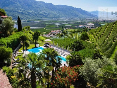 Prestigioso hotel di 1000 mq in vendita Via Sant'Anna, Cermes, Bolzano, Trentino - Alto Adige