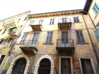 Stabili - Palazzi in vendita a Verona e provincia