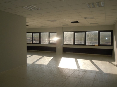 Ufficio in Affitto a Catanzaro, zona Santa Maria, 900€, 160 m²