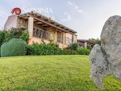 Villa di 228 mq in vendita Loc. Lu Lignamu snc, Palau, Sassari, Sardegna