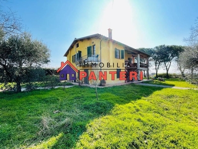 Villa di 330 mq in vendita Via San Giuseppe, Montecarlo, Toscana