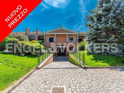 Villa di 332 mq in vendita Via Mario Mattoli, Roma, Lazio