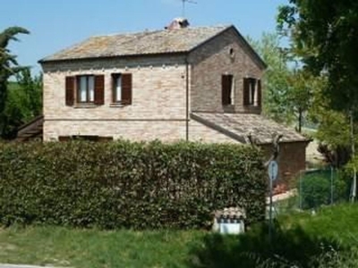 Villa di 400 mq in vendita Contrada Pacigliano, Corridonia, Marche
